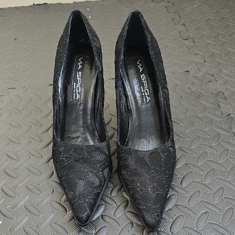 Via Spiga Elegant Black Floral Heels